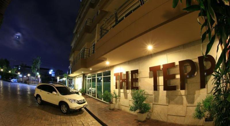 The Tepp Aparthotel Bangkok Exteriör bild