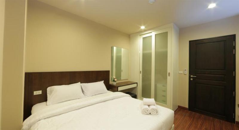 The Tepp Aparthotel Bangkok Exteriör bild
