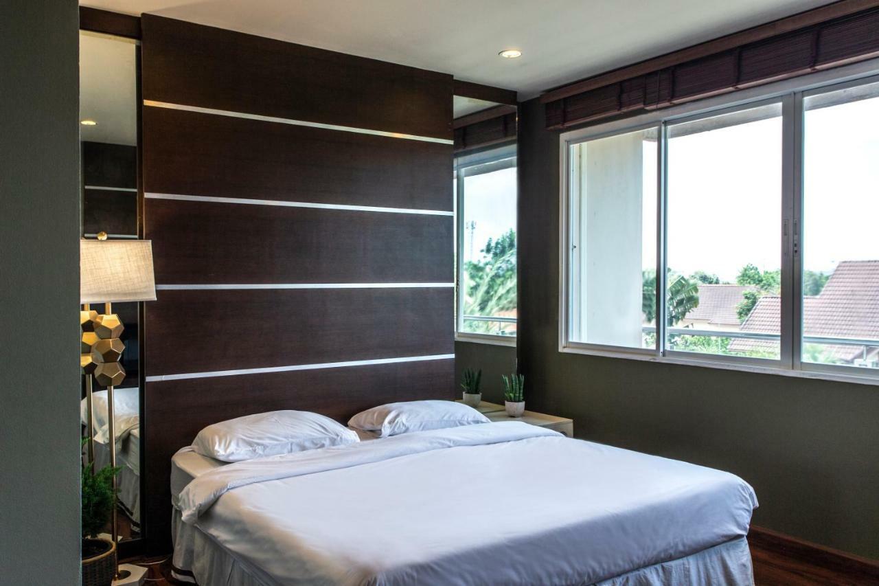 The Tepp Aparthotel Bangkok Exteriör bild